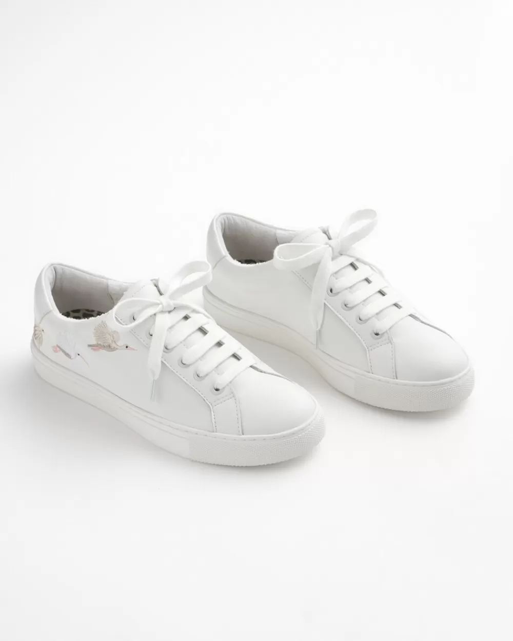 Cheap Embroidered Sneakers Shoes