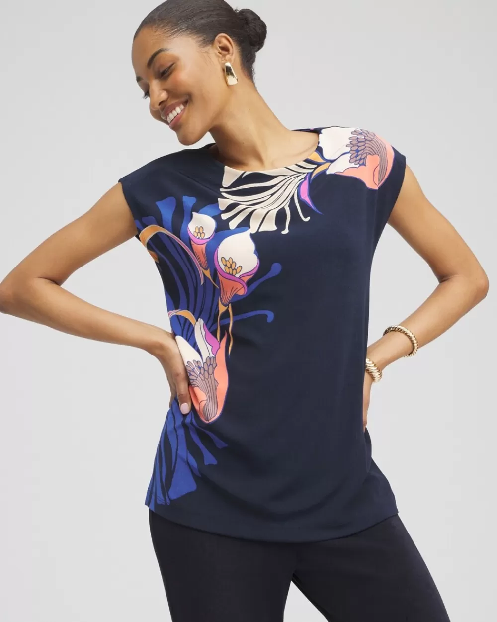 Discount Travelers™ Floral Tunic Tops