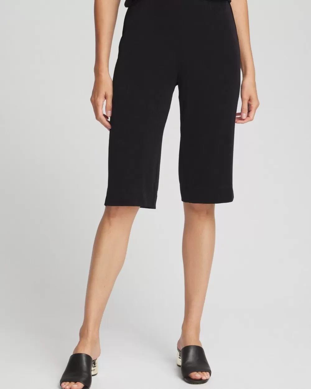 Fashion Travelers™ No Tummy Shorts Pants