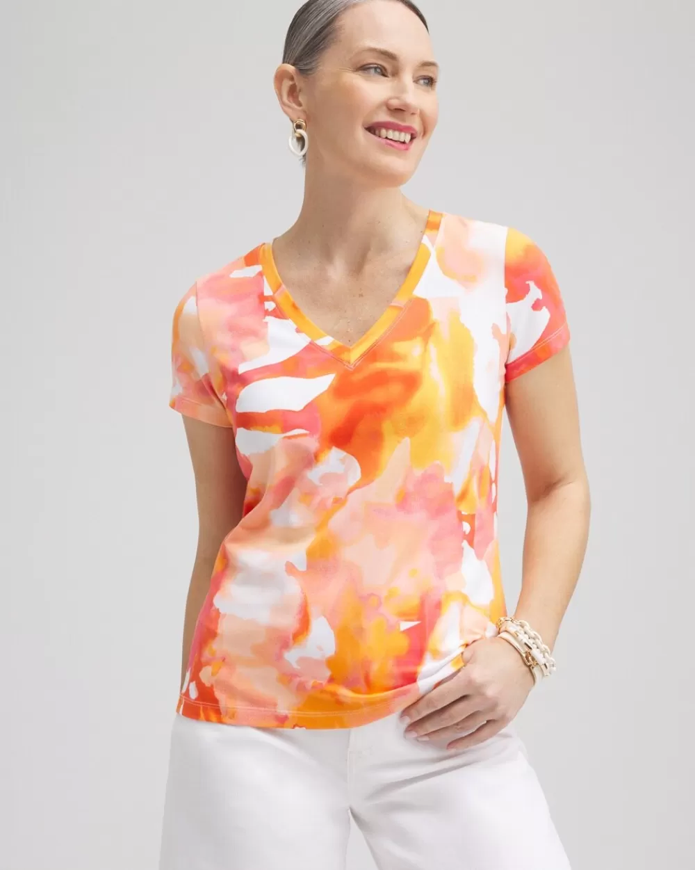 Store Watercolor V-neck Perfect Tee Tops